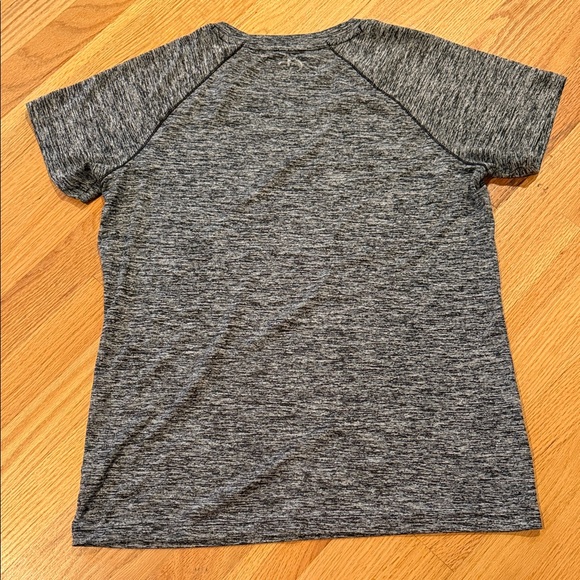 Under Armour Heathered Black Short Sleeve Loose Fit Tee Small - Picture 2 of 12